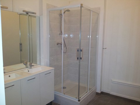 Chambre meublée en colocation à Saint-Etienne